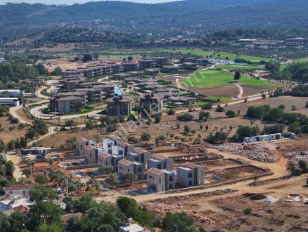 Çamlık'ta 5+1 Müstakil Havuzlu Villa!