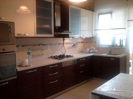 Bahçelievler Basın Sitsi Cadde Üzeri 250m2 Dublex Masrafsız 5+1