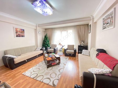 Bayrampaşada Millet Caddesinin Dibinde Satılık 4+2 Dubleks Daire