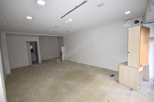 Seba Emlak'tan Yeşilova Mh 60m2 Temiz Cadde Üzeri Kiralık Dükkan