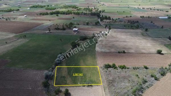 Antalya Korkuteli Çomaklı Mah. 1.587 M2 Tarla