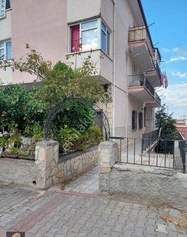 Beştepede Merkezi Konumda Satılık 3+1 Daire...