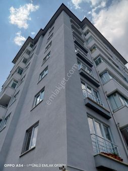 Ünlü Emlaktan Candaroğulları Okullar Bölgesinde Arakat Manzaralı Kiracılı 3+1 Satılık Daire