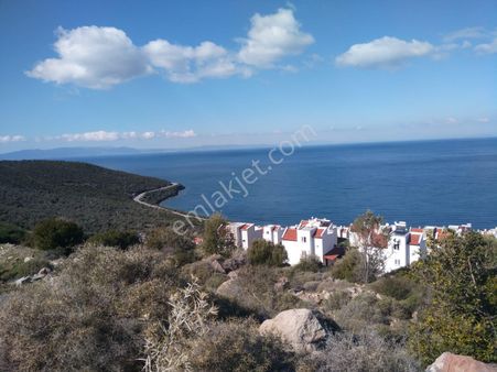 Dikili Uzunburun'da, Deniz Manzaralı, Müstakil Villa İmarlı Arsa