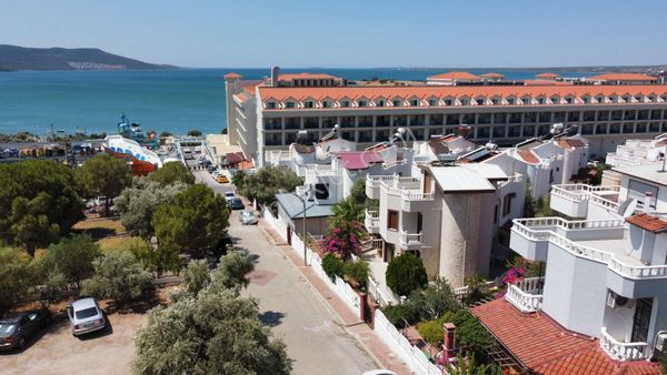 Remax Cool 2 'den Muhteşem Konum'da Deniz'e 200 Metre 3+1 Villa