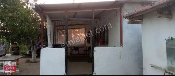 Salihli Çalışkan Emlaktan Satılık Capakli Köyünde Üzüm Bağı