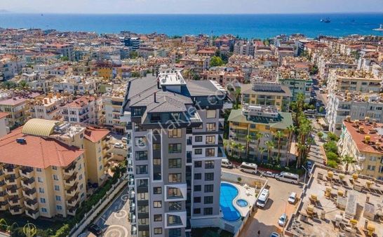 Alanya Merkezi Konumda 1+1 Deniz Ve Kale Manzaralı Satılık Daire !