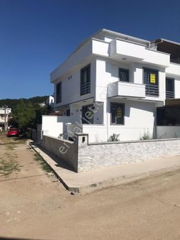 Yeniköy Malkara Satılık Bahçeli Villa