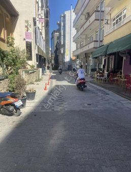 Prestij Emlak'tan Şehrin Merkezinde 40 M2 Satılık Dükkan