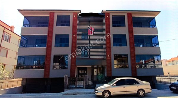 Süper Konumda 180.metre Kare 4+1 Garajlı Sıfır Ultra Lüxs Daireler