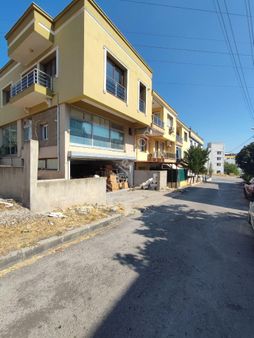 Adatepe 107 Metrekare Net 245 Mk Brüt İşyeri