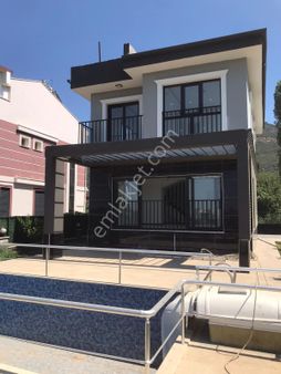 Kuşadası Güzelçamlıda Müstakil Havuzlu Villa