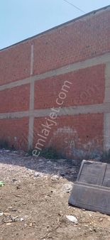 Sanayii Bölgesinde Dükkan