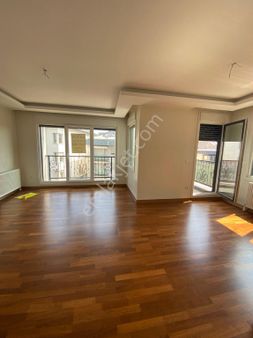 Yeşilköy Sahil Caddesinde İki Yıllık Binada 3+1 Ara Kat