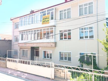 Birimden Satılık Komple Bina Bahçeli 500m2 Arsa Payı Mevcut
