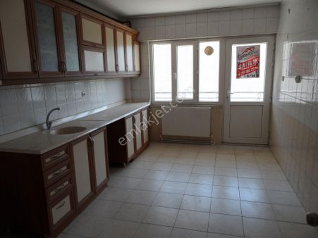 Nazilli Ege Emlak Ofisinden Yeni Mh. Doğalgazlı Satılık Daire