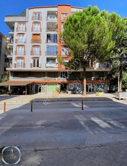 Balıkesir Altıeylül Kasaplar Mahallesi Kiracılı Satılık İşyeri