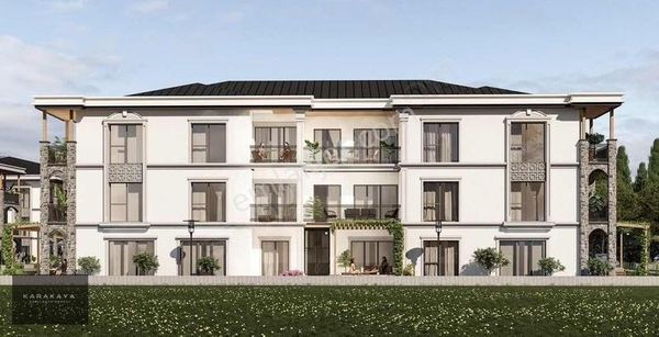 Karasuda Müstakil Bahçe Kullanımlı 1+1 Geniş Daire