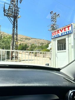 Sivricede Göl Manzaralı 3 Kat Triblex Villa