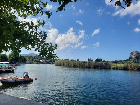 Köyceğiz Çandır Dalyan Kanalına Sıfır 3 000m2 Arazi Satılık