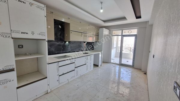 Selahaddin Eyyubi Mahallesinde Ultra Geniş Satılık 3+1 Sıfır Daireler