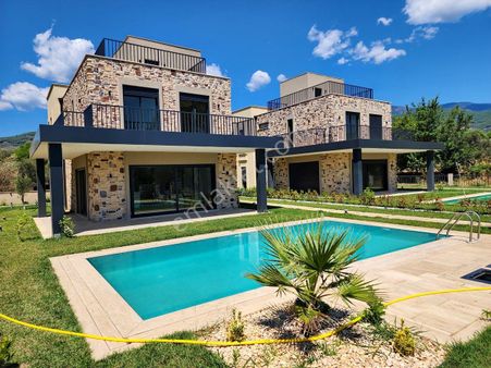Güre Satılık Villa / Özel Havuzlu / Özel Tasarım Sıfır Villa / Doğa İçinde