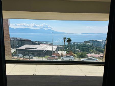 Kusadası Eviz Royal Panomora'da Deniz Manzaralı 3+1daire Satılık