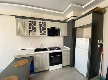 Yıldızkent'te Boğaziçi Sitesi'nde Eşyalı Kiralık 1+1 Daire