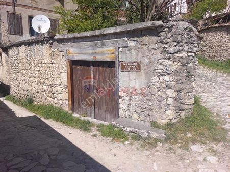 Safranbolu Hüseyin Çelebi Mah.600 M2 Satılık 3 Katlı Konak