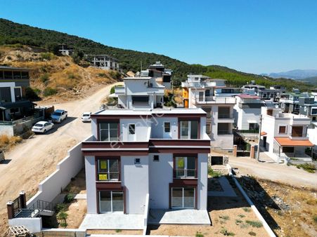 İzmir Seferihisar Doğanbey De Satılık Deniz Manzaralı Yazlık 3+1