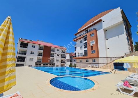 Manzara-güvenlik-havuz-otopark-yeni-lüx-3+1-165 M2 Satılık Fırsat Daire (doğal Gaz Kapıda)