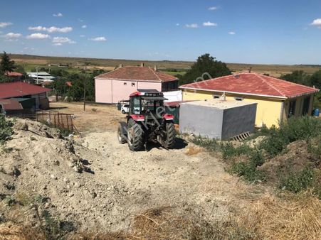 Tekirdağ Malkara İlçesi Güneşli Mahallesi Köyiçi Mevkiinde 6944.97 Metrekare Satılık Çiftlik