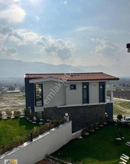 Kuşadası Davutlar'da Deniz Manzaralı 3+2 Deniz Manzaralı Villa