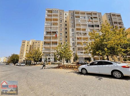 Cadde Seyrandan Satlık 3+1 Borcu Bitmiş