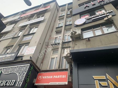 Güvenay - Çorum Gazi Cad. Saat Kulesi Yanı Kiralık Ofis & Büro