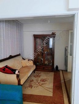 Edremit Cumhurıyet Mah.de Yüksek Giriş 2+1 Yol Cepelı Satılık