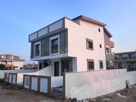 Gözütok Mimarlık'tan Orta Mahalle Merkezde 3+1 Lüks Villa