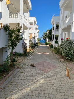 Yılmaz Emlaktan 5+1 Villa