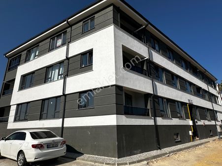 Esentepe Mahallesinde Köşebaşında Sıfır 2+1 Satılık Daire