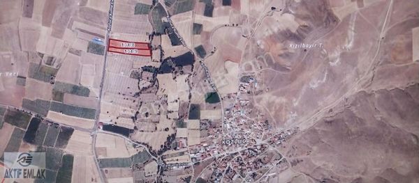 Afyonkarahisar Kozluca Köyünde Satılık Arazi Cadde Üzeri