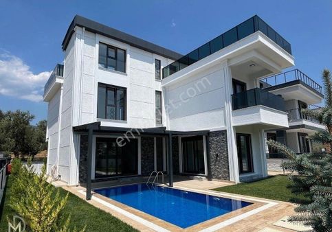 Güre Fener Mahallesinde Full Deniz Manzaralı 5+1 Muhteşem Villa