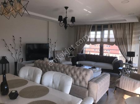 Yerden Isıtmalı Merkezde Dublex 4+1 Yeni Bina Havuzlu Güvenlikli