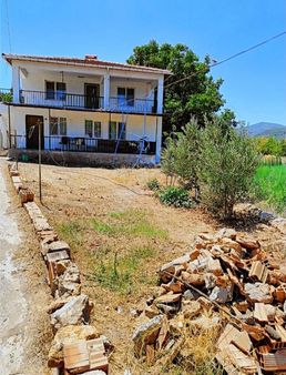 İzmir Seferihisar Orhanlı Temesaltında Bahceli Müstakil 2 Katlı