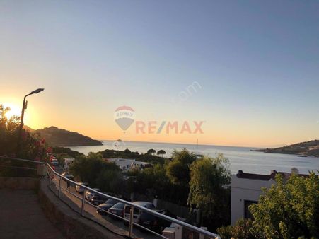 Yalıkavak Cennetköy Sitesi Deniz Manzaralı Satılık Villa