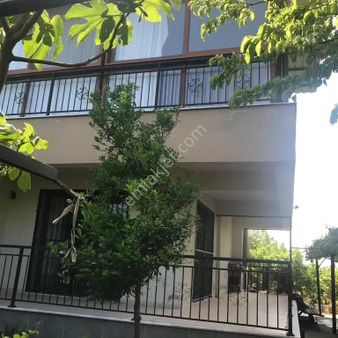 İzmir Torbalı Gold Emlaktan Satılık Harika Bahçeli Ev