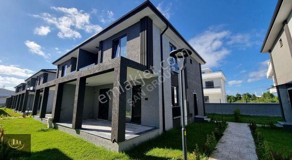 Karasunun En Özel Sitesi Paradise Villaları Muhteşem Villa