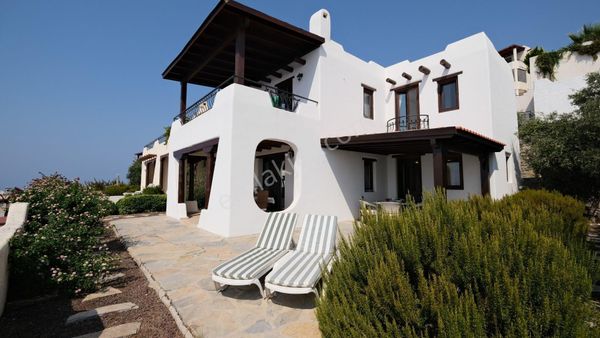 Bodrum Gümüşlük Koyunbaba Muhteşem Manzaralı Satılık Villa