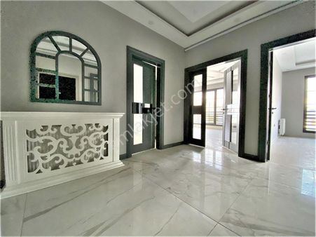 Edremit'te 4+1 Lüx Daire