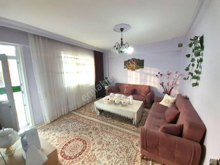 Seba'dan Kemalpaşa Mh 2+1 90m2 Cadde Üzeri Satılık Daire