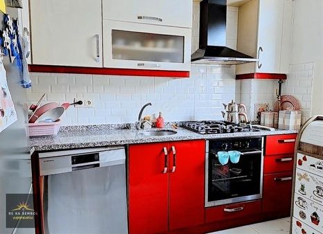 Serdivan Merkezde Satılık 2+1 Daire